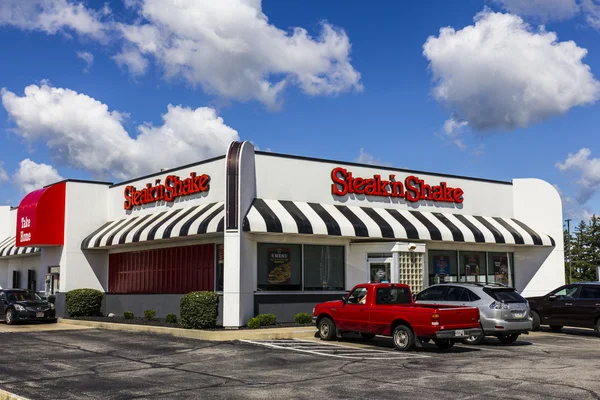 Muncie - Circa September 2016: Steak \'n Shake Retail Fast Casual Restaurant Chain. Steak \'n Shake is Located in the Midwest and Southern U.S. I