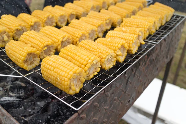 Corn ears on grill