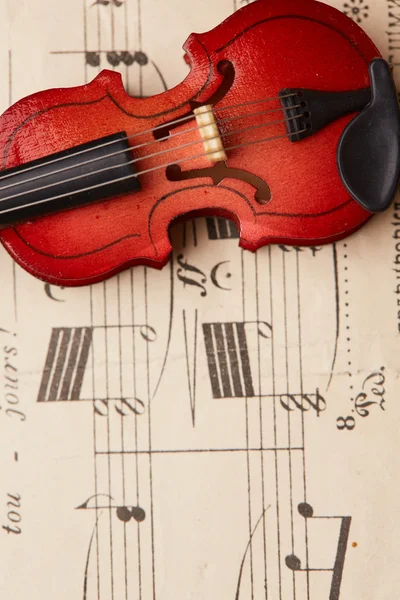 Violin on of notes background