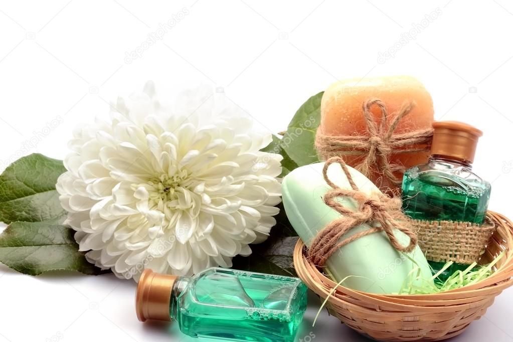 oggetti per sapone di saune e vasche da bagno spa e dalia fiore su una priorit bassa bianca immagini stock