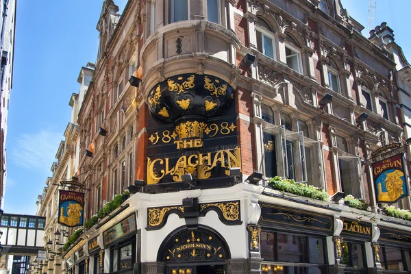 LONDON, UK - 22 JULY, 2014: Kingly st. going in parallel to Regent street. Famous shopping and restaurants aria