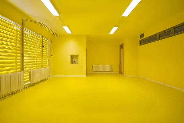 Empty classroom, yellow.