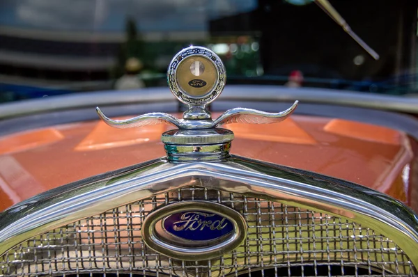1930 Ford hood ornament