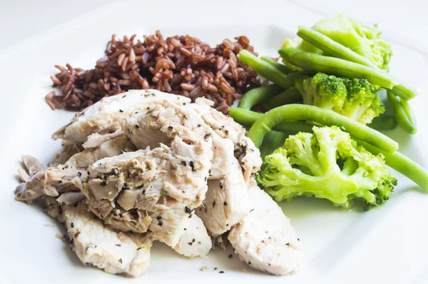 Chicken grill, broccoli,beans and red rice. Clean food.