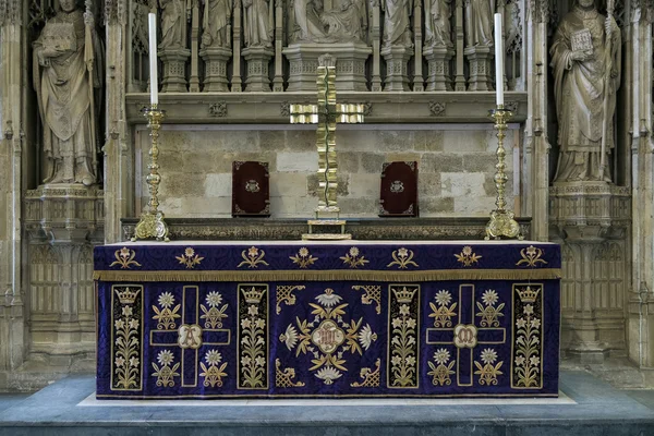 WINCHESTER, HAMPSHIRE/UK - MARCH 6 : Altar in Winchester Cathedr