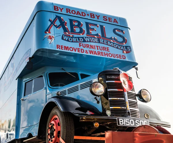 BRIGHTON, EAST SUSSEX/UK - NOVEMBER 1 : Removal Truck on a trail