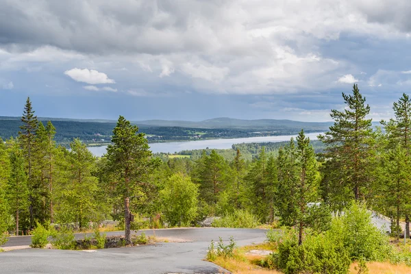 The Tornionjoki river is the border between Finland and Sweden