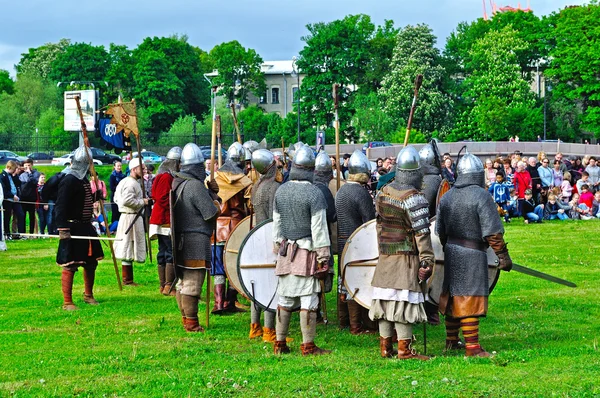 Reconstruction battle during the open air festival of Norwegian culture \