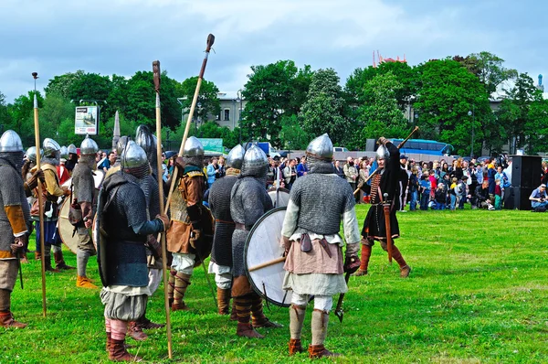 Reconstruction battle during the open air festival of Norwegian culture \