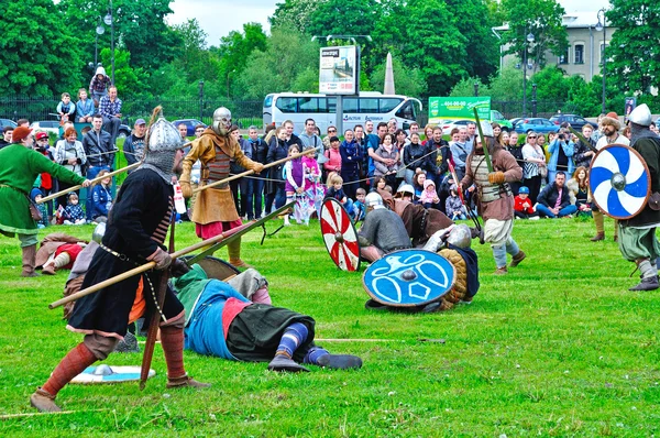 Reconstruction battle during the open air festival of Norwegian culture \