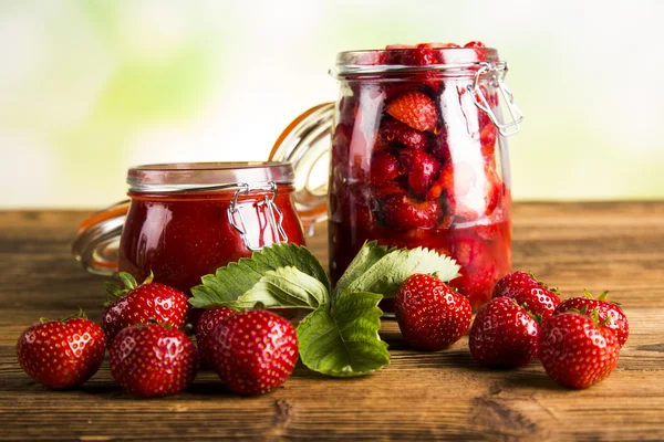 Forest fruit jam Jars of jam, fruit Jars of preserves, jams, fruit