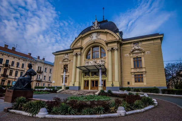 Music and Drama theater  in Chernivtsi, Ukrainian