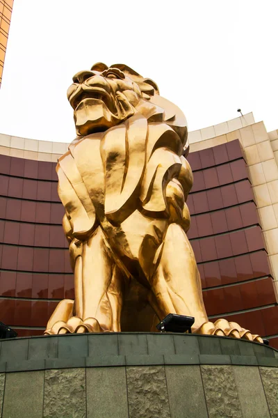 The lion statue near MGM