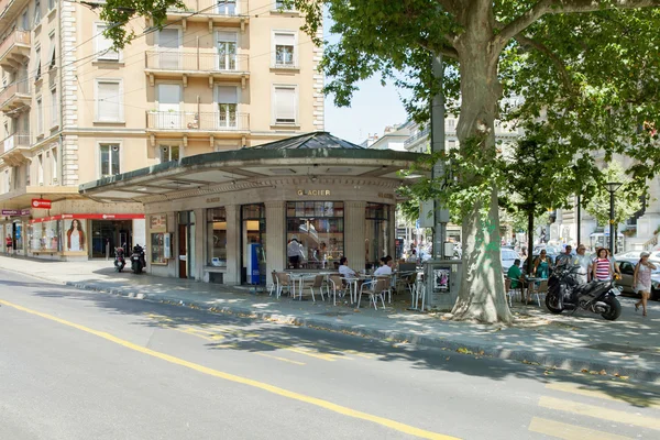 Ice cream shop on Chantepoulet street