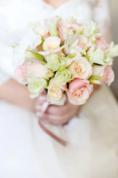 Wedding details with flowers