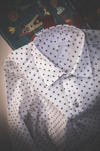 Polka dots shirt with gift boxes