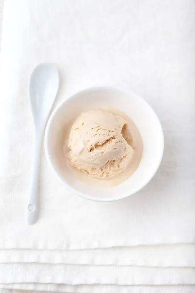 Ice cream with Earl grey tea flavor in white bowl