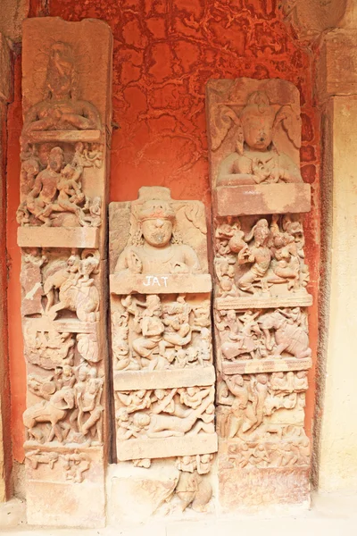 Ancient carvings inside this stunning 8th-century Gwalior fort M