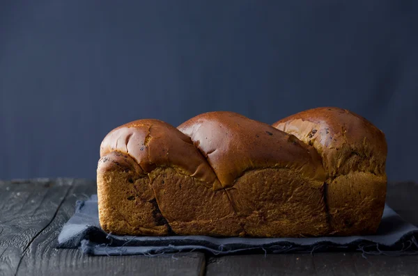 Sponge cake or cake bread