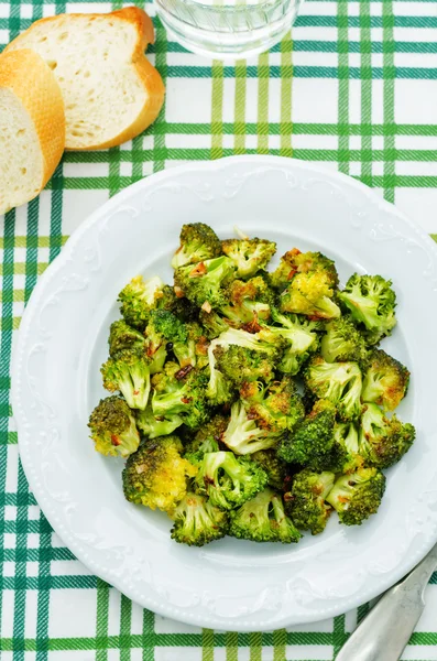 Roasted broccoli with garlic
