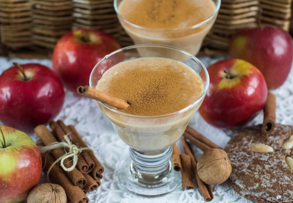 Apple smoothie with cinnamon. Diet drink. Healthy nutrition. Soft focus