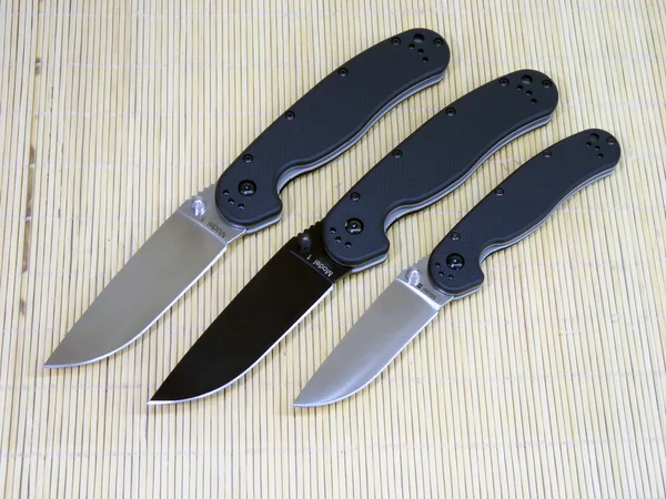 Three knives - three rats