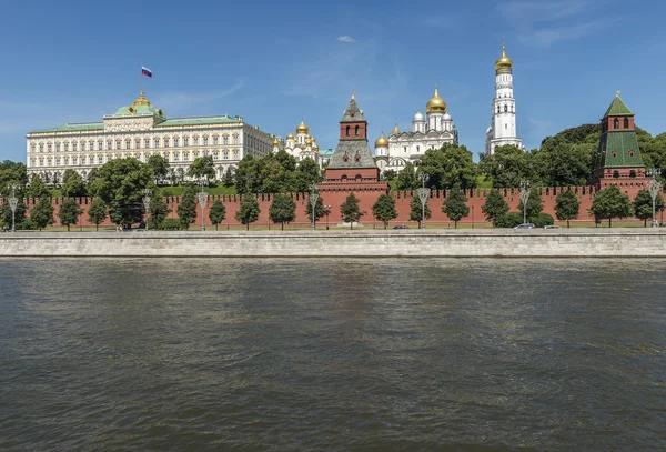Moskva River embankment. Kremlin.