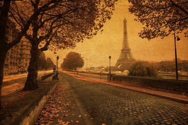 Vintage style picture of a street view in Paris
