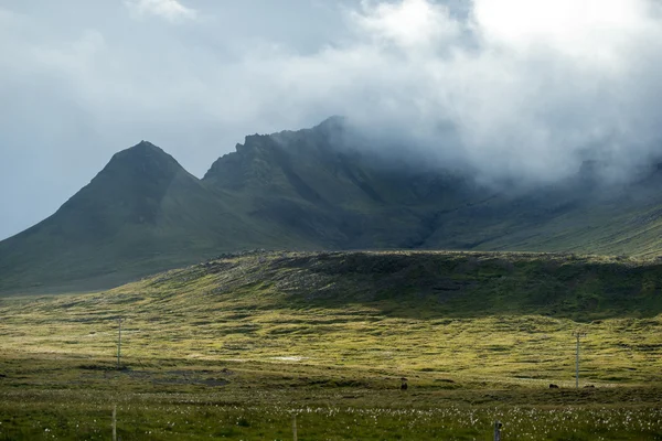 Iceland mountains landscape
