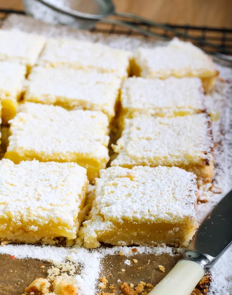 Tangy lemon squares