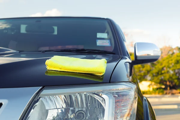 Microfiber car shine