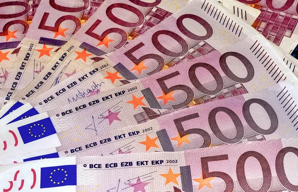 Euro banknotes, five hundred