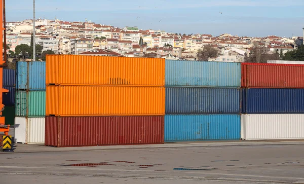 Containers waiting to transfer in a port