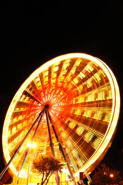 Ferris wheel in the night