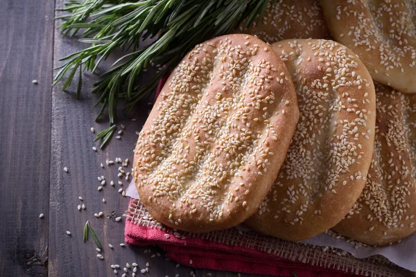 Flat bread with sesame seeds
