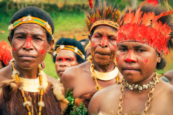 Posing native women in Papua New Guinea
