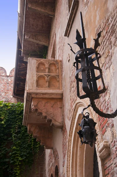 Verona is a city in Northern Italy which features in Shakespeare\'s tragedy Romeo and Juliet. This is supposed to be the balcony where Romeo wooed Juliet.