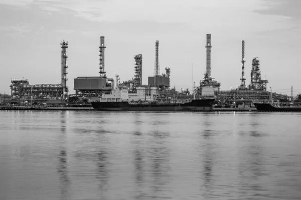 Black and White, petrol refinery river front