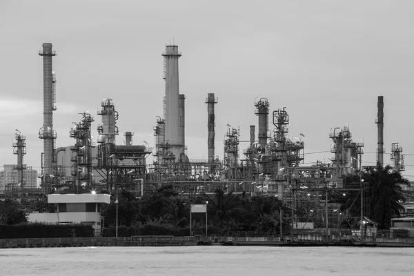 Waterfront Petrol refinery