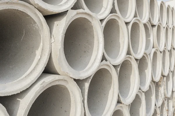 Pipe of cement for the building trade