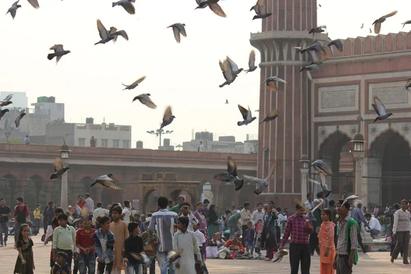 Jama Masjid of Delhi, main square overview with people