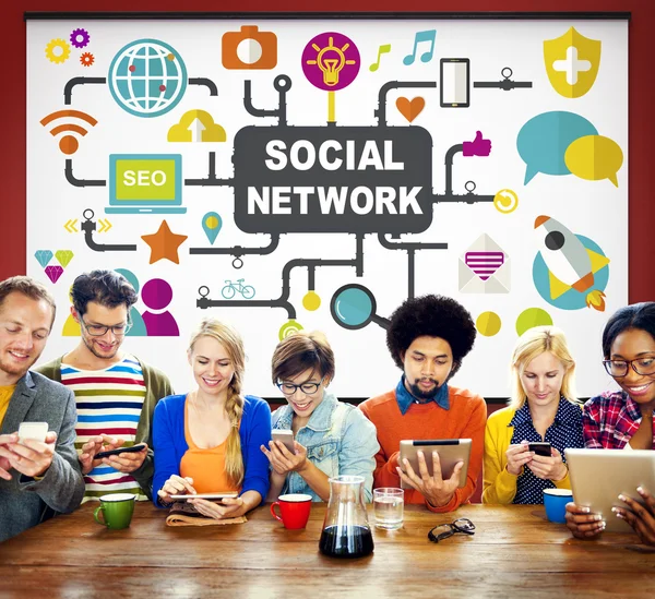 Group of Diversity People and Social Network