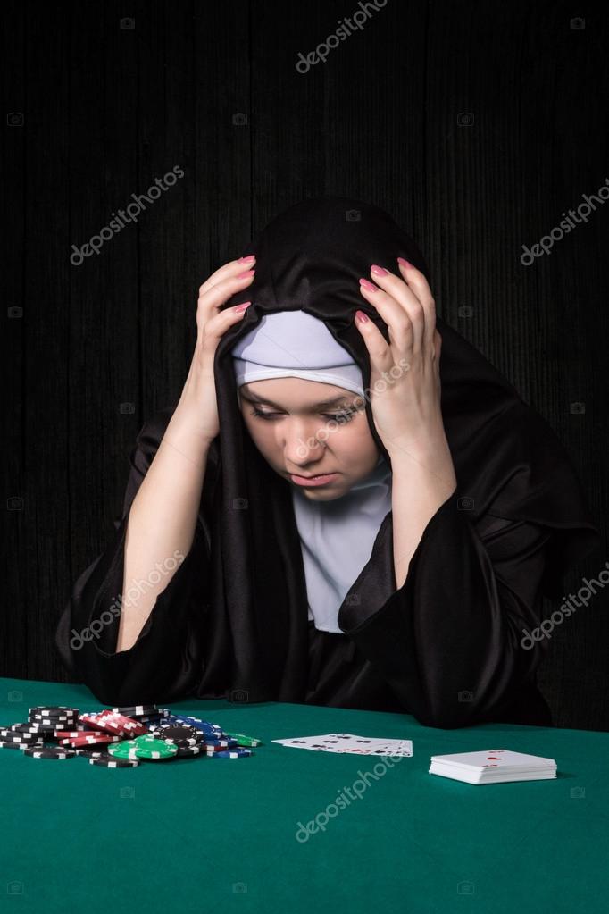 Проиграла Себя В Покер