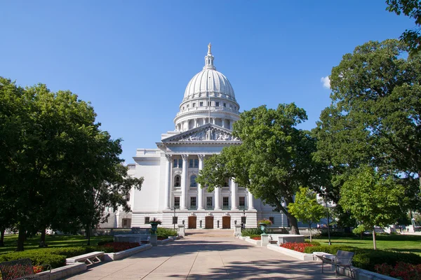 State Capitol of Wisconsin, Madison, USA. Wisconsin is a tributary of the Mississippi River in Wisconsin, a midwestern state in north central United States
