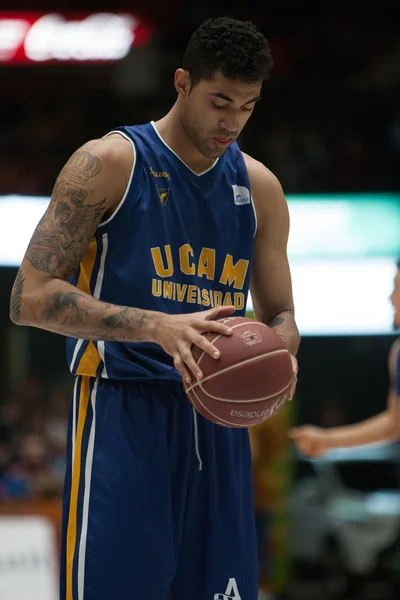 Cesar Lima at the free throw