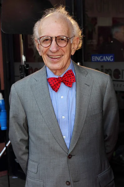 Nobel Prize winner Eric Kandel discusses with the audience at the film premiere