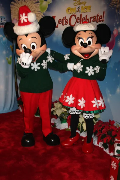 Minnie Mouse Stock Photos, Pictures & Royalty-Free Images 