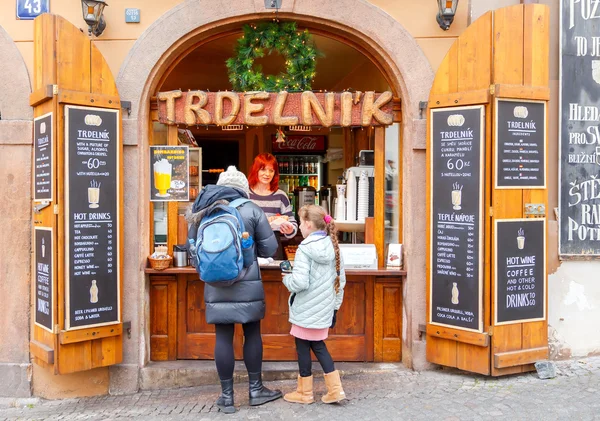 Prague. Shop selling trdelnikov.