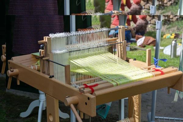 New loom machine for traditional crafts on a medieval market