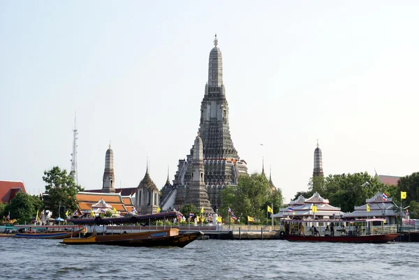 Wat Arun, The Chao Rhraya river bank, Bangkok, Thailand